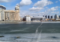В Екатеринбурге рассматривается вариант строительства моста от стадиона «Динамо» до театра Драмы через Городской пруд