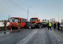 В Нижегородской области в районе села Ближнее Борисово произошла массовая авария с участием 26 транспортных средств