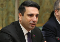Ереван не собирается торпедировать работу ОДКБ, но будет ратифицировать только те документы, которые не противоречат интересам армянской стороны, заявил спикер парламента Армении Ален Симонян