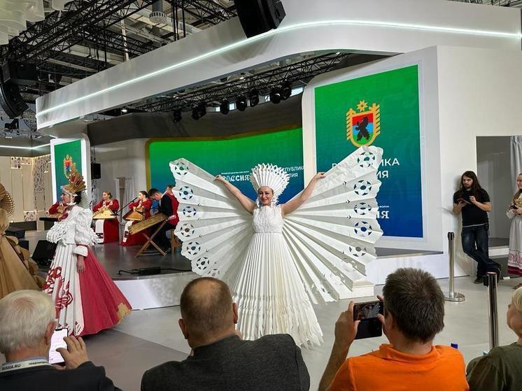  В «День Карелии» на Международной выставке-форуме «Россия» представили «Бумажную столицу России»