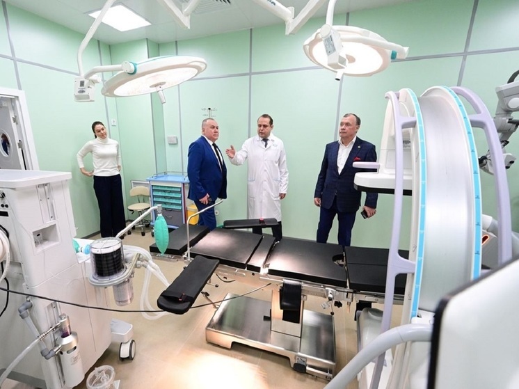 Десять новых операционных залов открыли в свердловском диспансере
