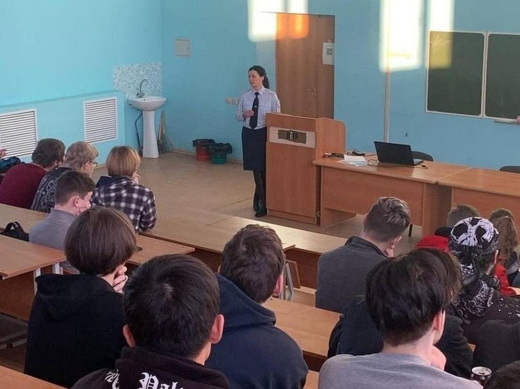 Правоохранители предостерегли новгородских студентов от проявлений буллинга