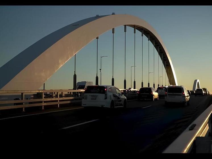 В Краснодаре на год раньше открыли движение по всем полосам Яблоновского моста