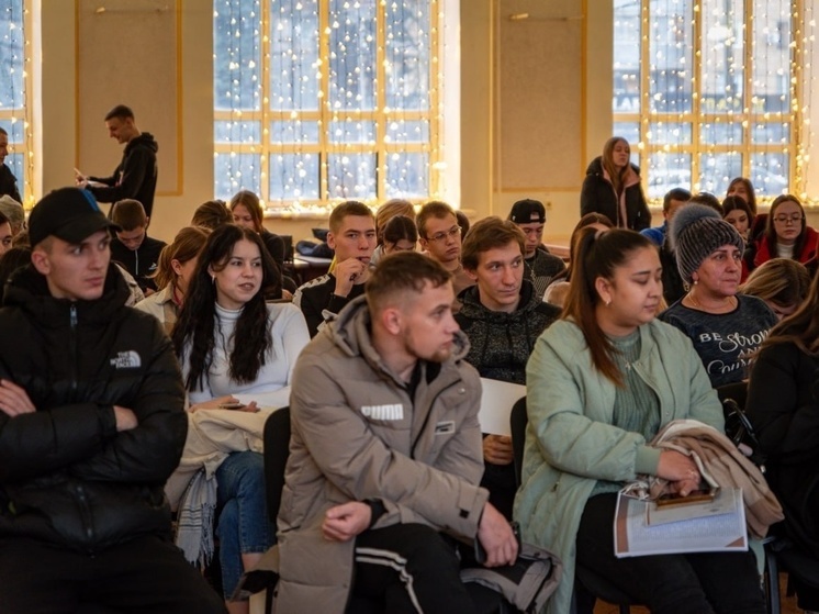 В Курске провели жеребьёвку по распределению 42 квартир среди сирот