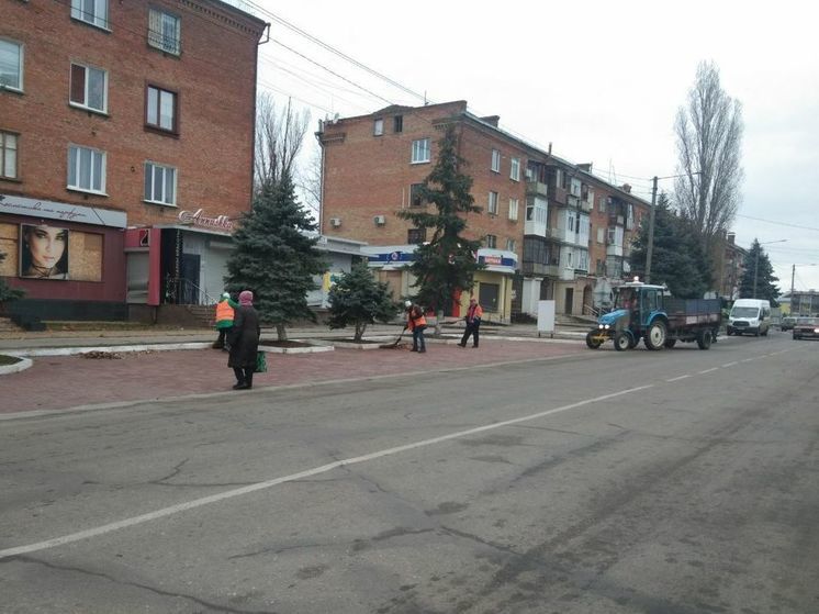 Новая Каховка живет и под обстрелами с правого берега Днепра