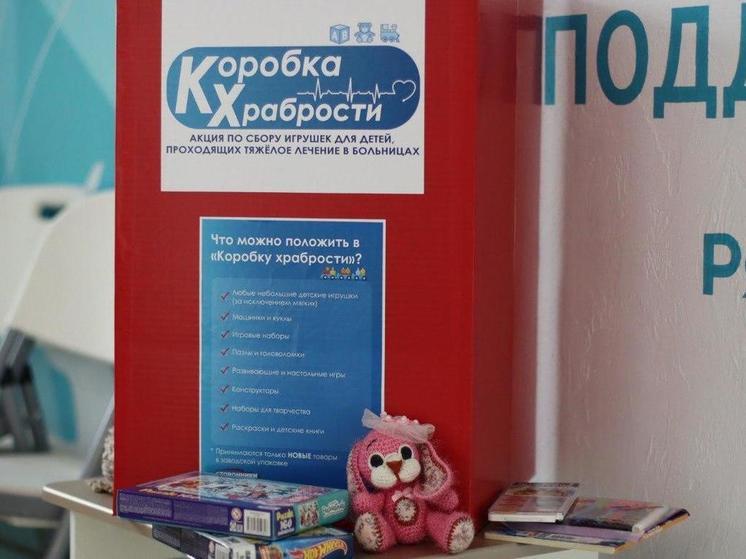 Шефствующие регионы продолжают отправлять новогодние подарки детям в Херсонскую область