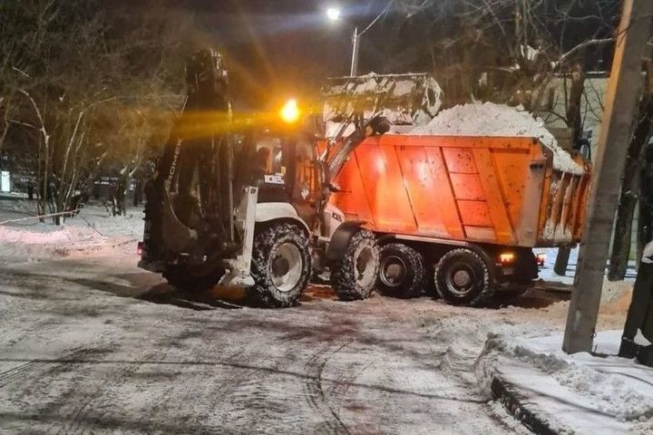 За несколько дней в Кирове вывезут снег с 45 участков