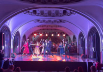 Солисты Большого театра представили балет «Щелкунчик» на станции «Маяковская» Московского метрополитена