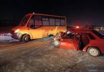 Семь человек пострадали в результате ДТП с участием школьного автобуса в Тыве