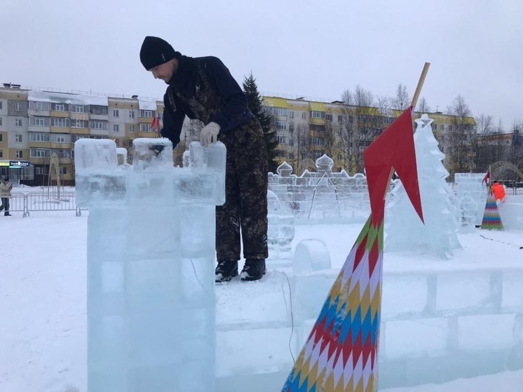 Ледовый городок в Ноябрьске закрыли полностью