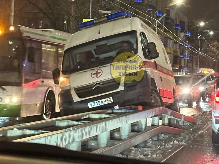 В Подмосковье рязанская машина скорой помощи попала в ДТП