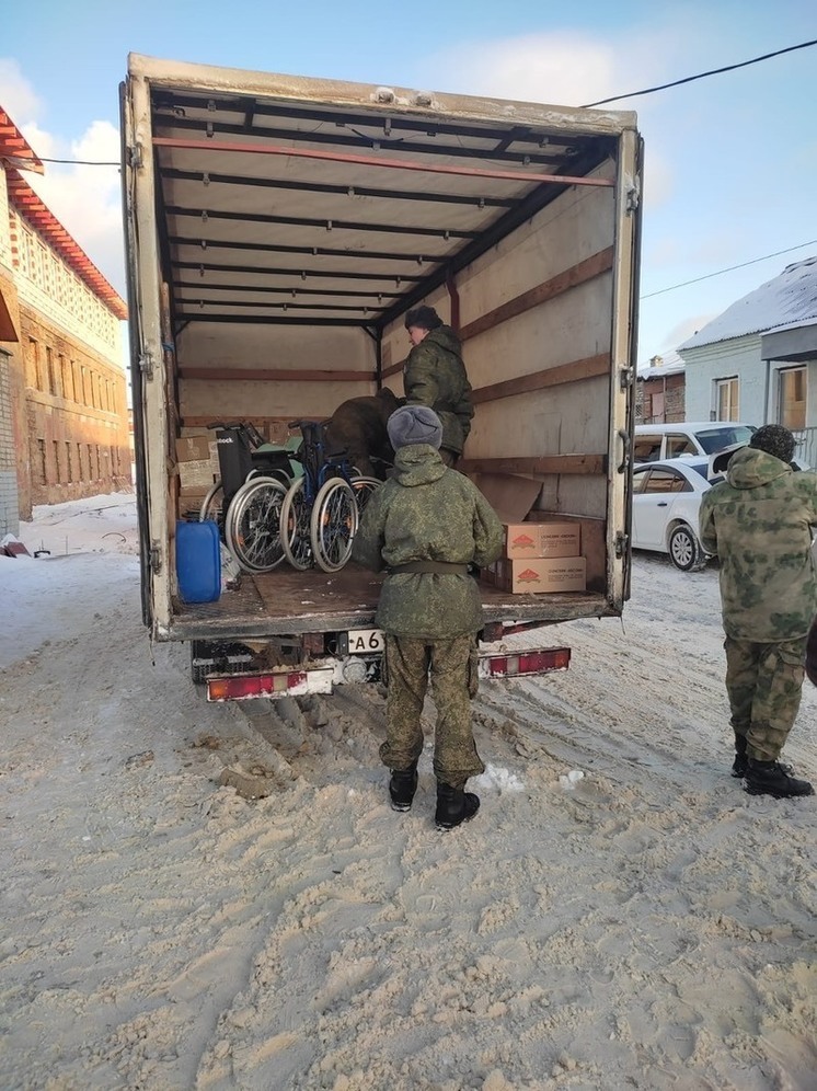 Медицинскому отряду ВДВ передали гуманитарный груз из Орла