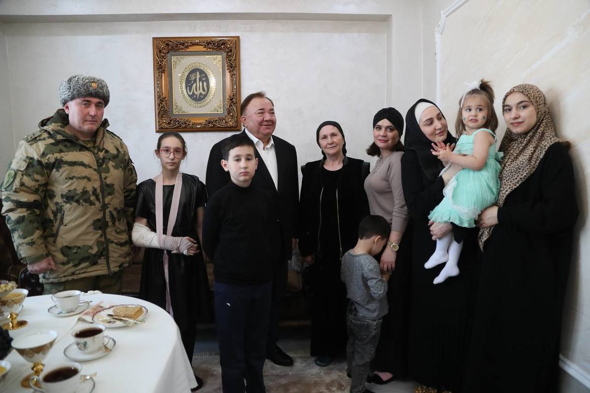 Глава Ингушетии навестил семьи погибших Героев России – бойцов СВО