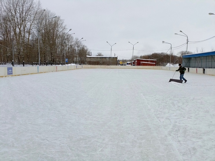 В Новодвинске открылся бесплатный каток