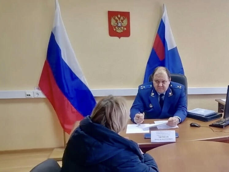 Заместитель прокурора Смоленской области провел личный прием жителей Глинковского и Ельнинского районов