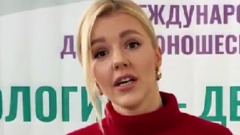 Юлианна Караулова рассказала на видео о необычном воспитании сына