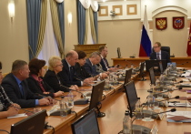 Лидеры алтайских профсоюзов встретились с губернатором Алтайского края и членами регионального гравительства.