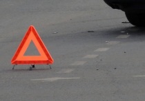 На Ленинградском шоссе (в районе дома №19) произошло ДТП с участием автомобиля и пешехода, сообщает Дептранс Москвы