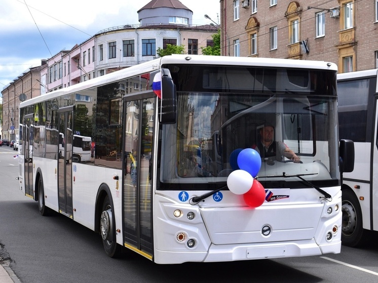 Новый автобус от Фосфоритного завода до Свенского монастыря запустили в Брянске