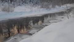  Видеофакт: В Якутии нашли незамерзшую речку 
