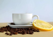 Физиолог Ирина Лялина рассказала, какие добавки к кофе являются наиболее полезными для организма