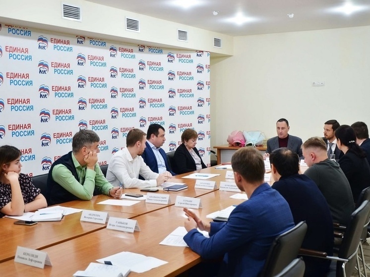 Депутат ЗСК Виктор Тепляков подытожил работу партийного проекта «Чистая страна» в текущем году в Сочи