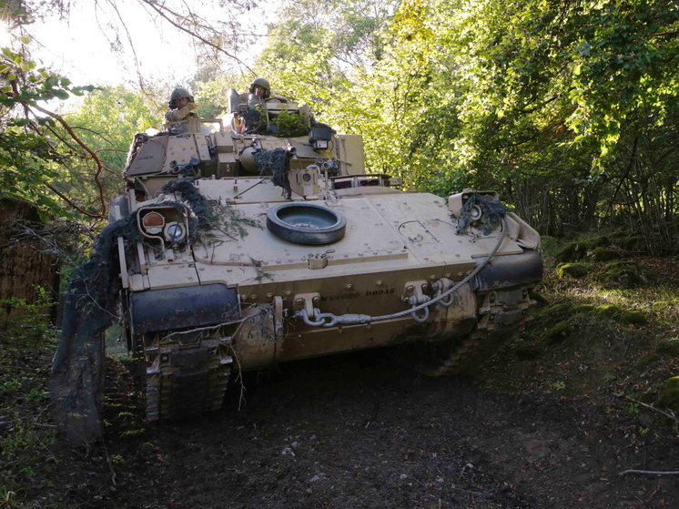 Forbes подробно рассказал о подбитых на Украине боевых машинах «Брэдли»: «Опровергают надежность»