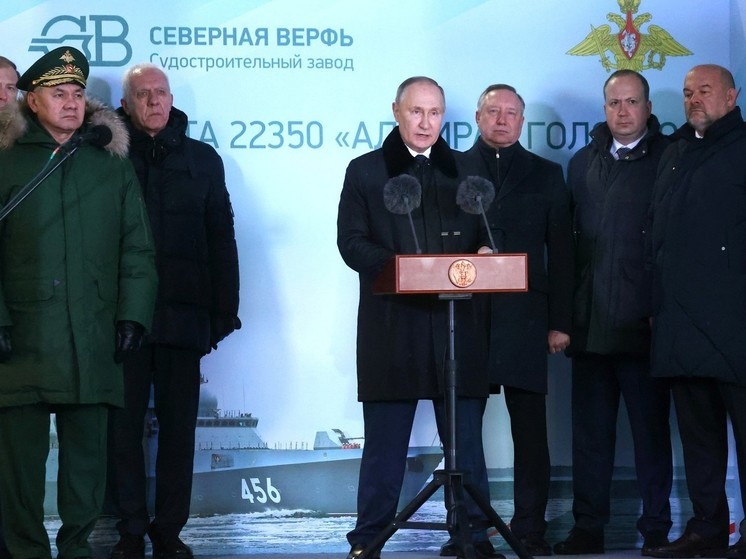 Путин: на российских верфях строят пять фрегатов и восемь корветов
