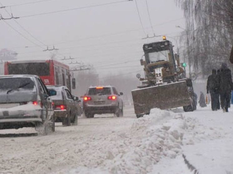 Во время сильных снегопадов в Башкирии задействуют до 1000 спецмашин