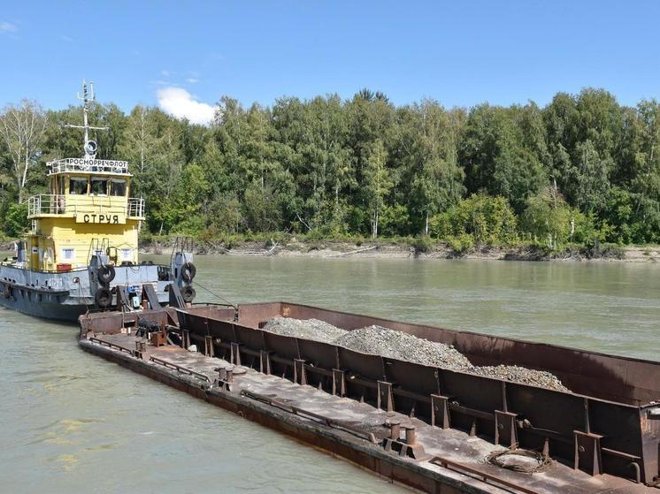 В Алтайском крае водный транспорт перевез в 2023 году свыше 1 млн тонн груза