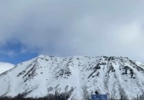 Жителей и гостей Мурманской области предупредили о принудительном спуске лавин в Хибинах