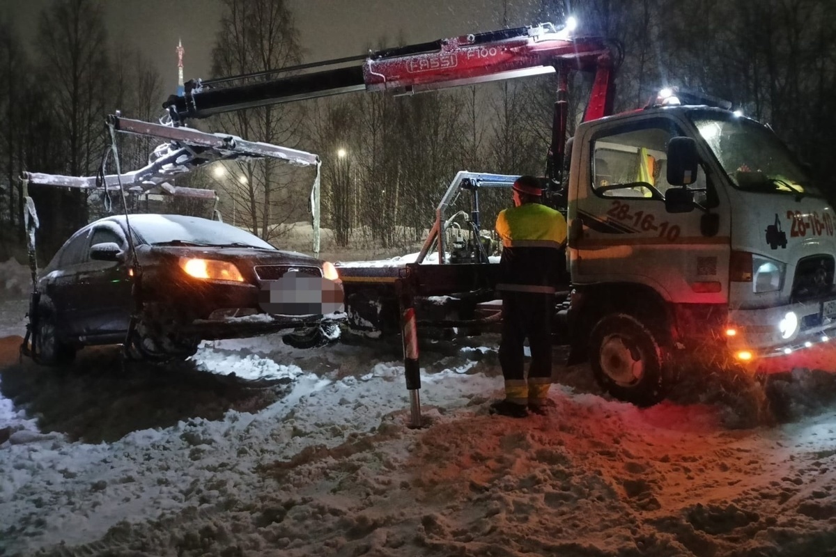 Шесть водителей в Петрозаводске на выходных выпили и стали пешеходами - МК  Карелия