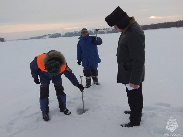 В Алтайском крае открылась третья ледовая переправа