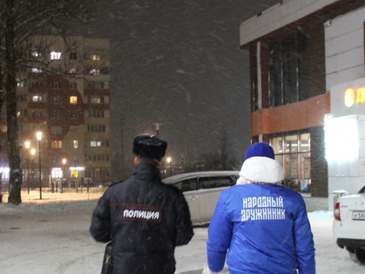 Новгородские полицейские проводят профилактическое мероприятие «Улица»