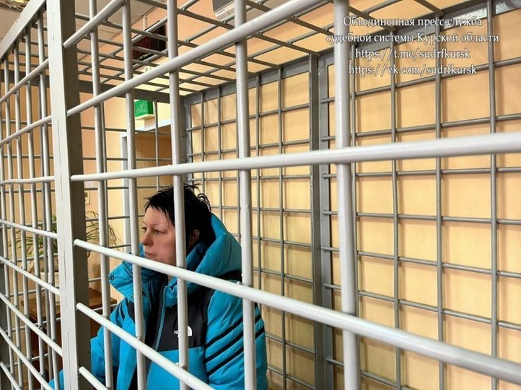 В Курске в квартире на Дериглазова 42-летняя женщина зарезала мужа