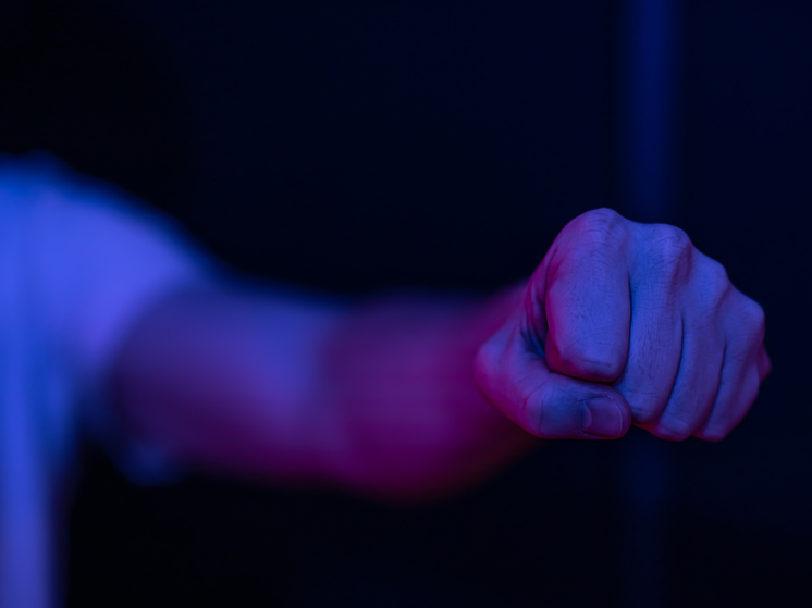 Рецидивист в Сортавале сломал ребра и порвал лёгкое молодому горожанину