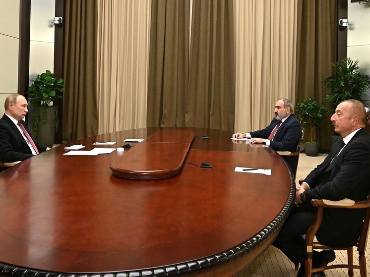 Алиев и Пашинян встретились в Царском Селе впервые после событий в Карабахе