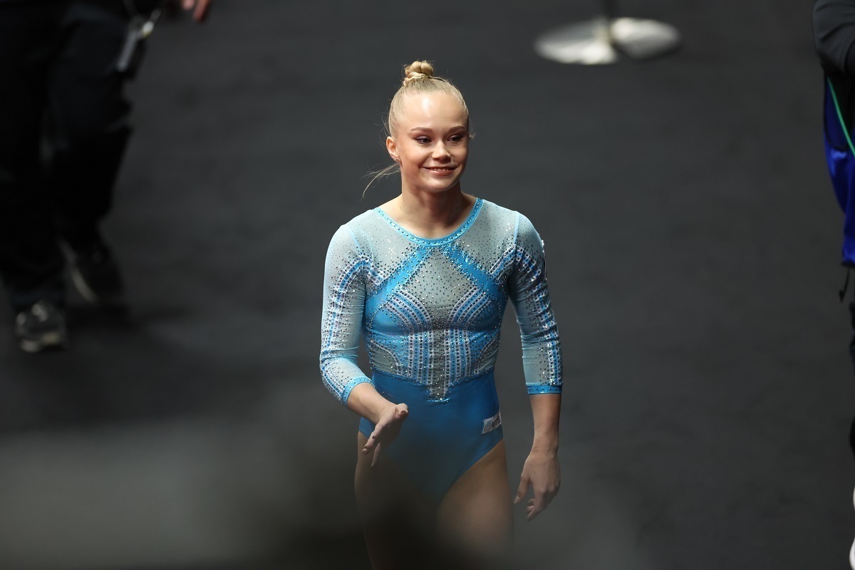 Гимнастка Мельникова заявила, что мечтает выступить на Олимпиаде 2024