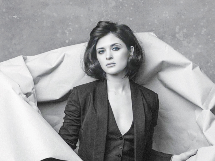 От треш-угара вокруг елки до снежных баллад