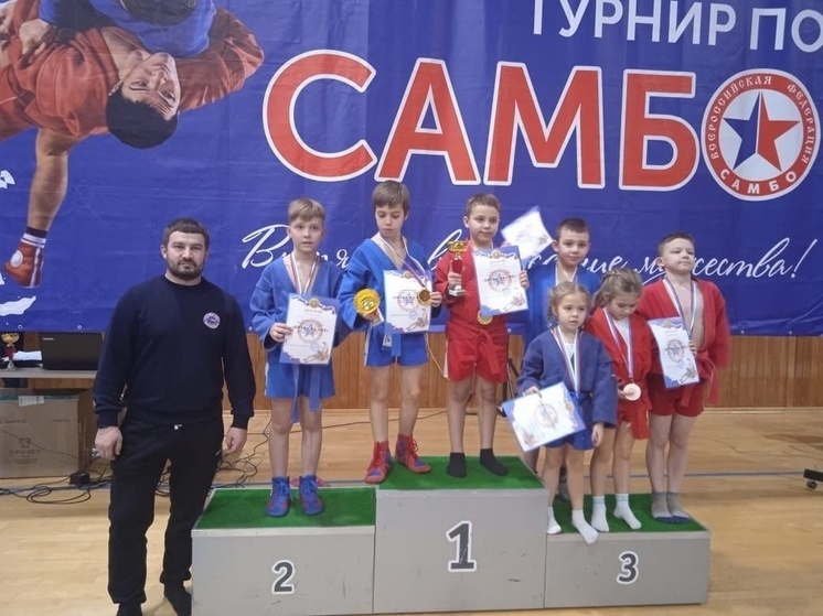 Борцы из Серпухова достойно выступили на турнире в Алексине