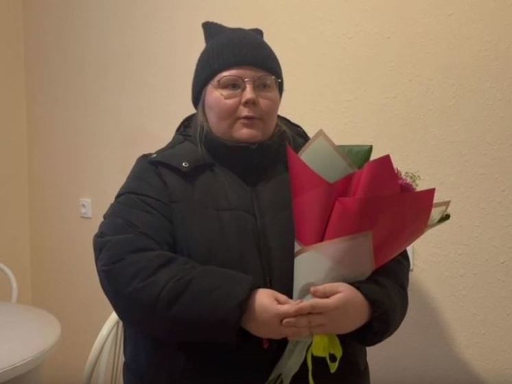 В Виноградовском районе учителю школы выдали новую квартиру