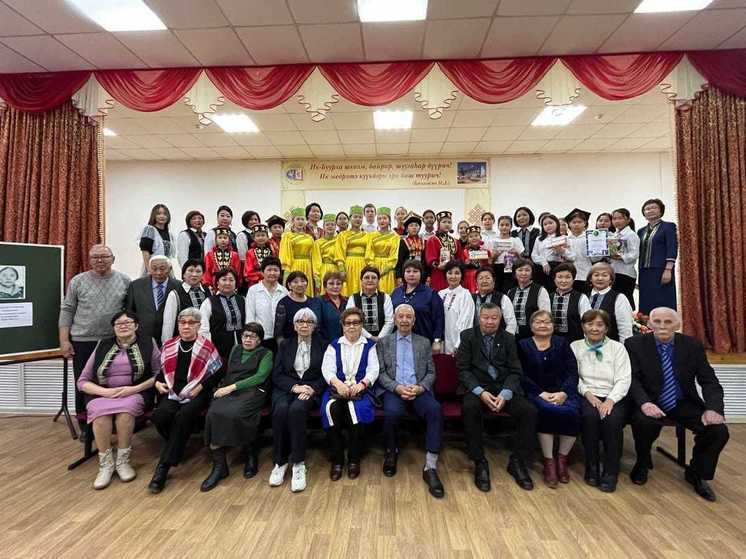 В Калмыкии отметили 100-летие учителя родного языка Александры Бадминовой