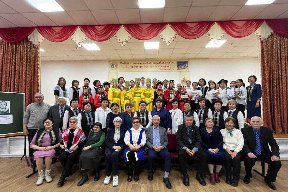 В Калмыкии отметили 100-летие учителя родного языка Александры Бадминовой
