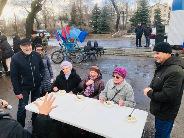 Жители Антрацита поближе познакомились с культурой Калмыкии