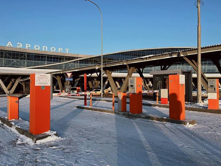 Парковку на 460 мест открыли в аэровокзале Южно-Сахалинска