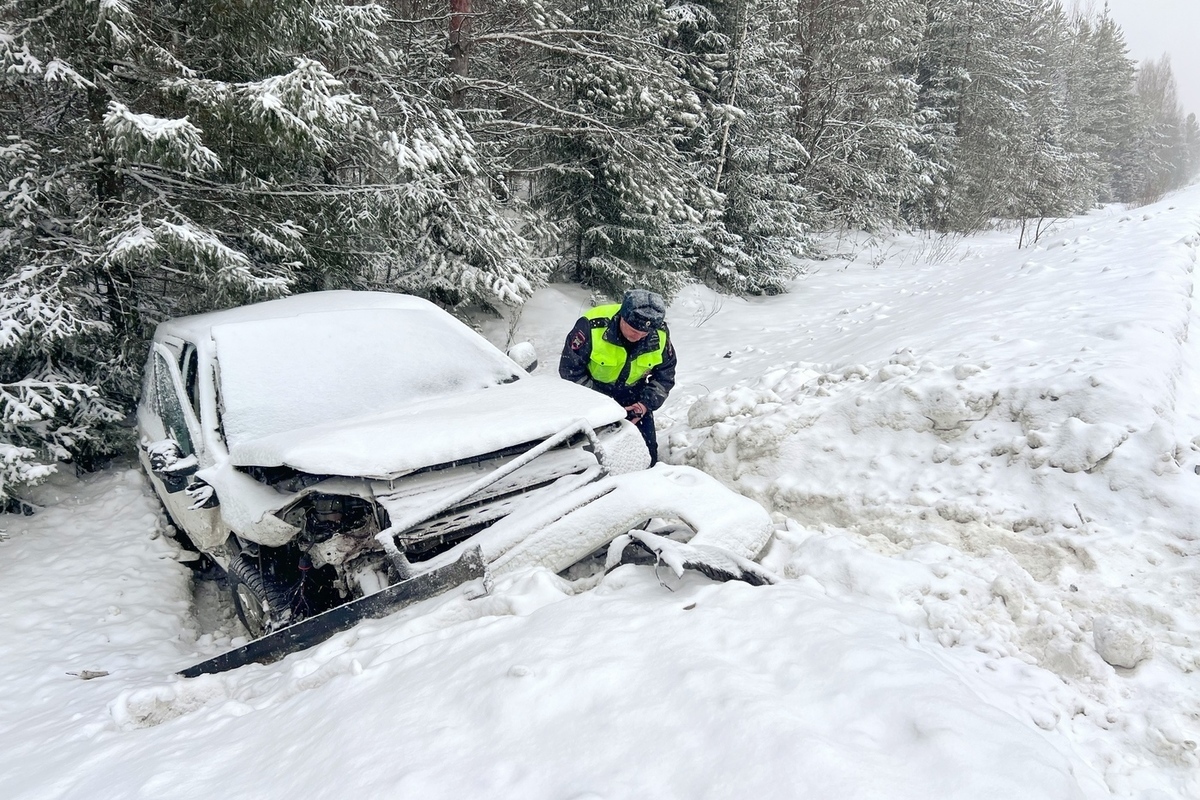 Водитель Renault Megane пострадал на дороге «Екатеринбург – Серов»