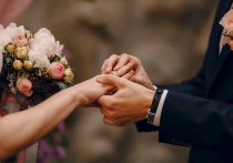 Астролог Мария Кучма назвала неблагополучные периоды для замужества в 2024 году