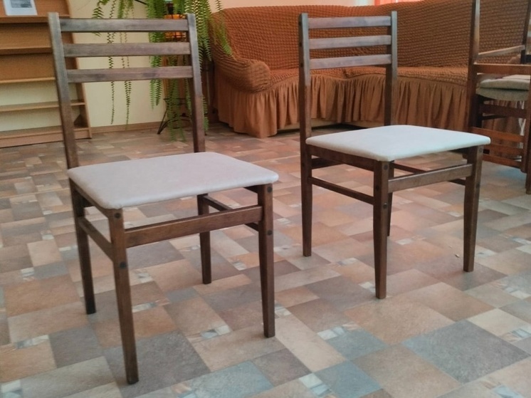 Панковская исправительная колония изготовила стулья для социального учреждения