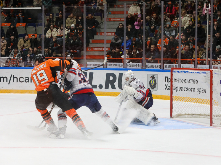 Это был второй матч с нижнекамской командой, и эта короткая серия принесла «тиграм» четыре очка