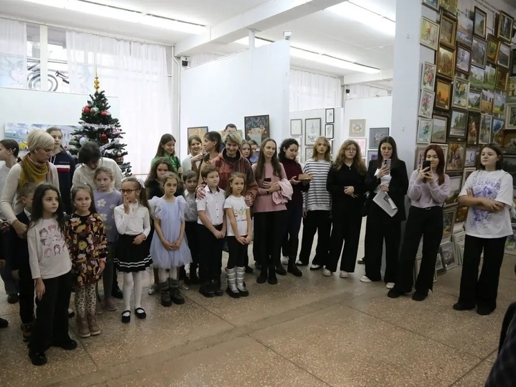 Вечерний Ставрополь вдохновил юных художников на творчество